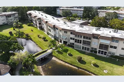 4700 NW 35th St #408, Lauderdale Lakes, FL 33319 - Photo 1