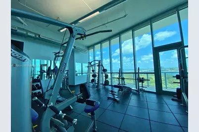 888 Biscayne Blvd #2405, Miami, FL 33132 - Photo 34