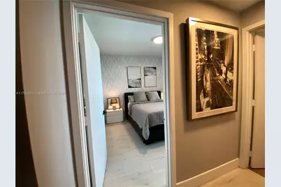 888 Biscayne Blvd #2405, Miami, FL 33132 - Photo 10