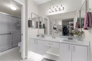 2541 N Nob Hill Rd, Sunrise, FL 33322 - Photo 16