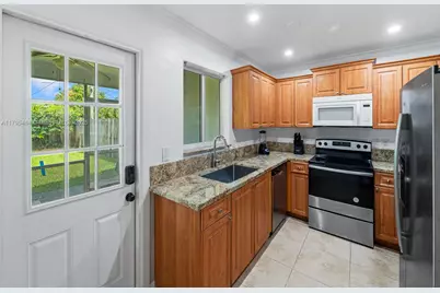 1761 NE 52nd St #1-2, Fort Lauderdale, FL 33334 - Photo 16