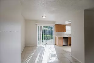 323 NE Midfield Ln, Port Saint Lucie, FL 34983 - Photo 8