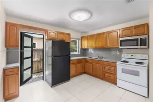 1305 NE 2nd Ave, Fort Lauderdale, FL 33304 - Photo 10