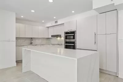 9 Island Ave #1209, Miami Beach, FL 33139 - Photo 10