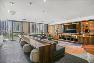 121 NE 34th St, Miami, FL 33137 - Photo 20