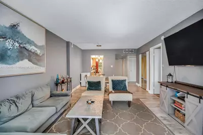 3321 NW 47th Ter #330, Lauderdale Lakes, FL 33319 - Photo 6