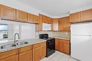 14170 SW 84th St, Miami, FL 33183 - Photo 10