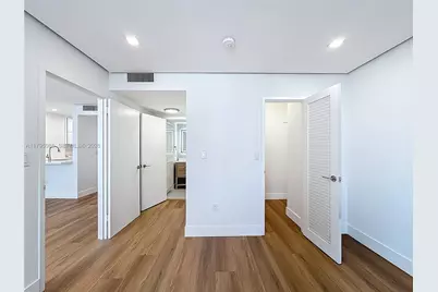 2899 Collins Ave #1218, Miami Beach, FL 33140 - Photo 28