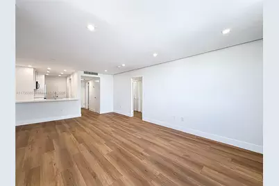 2899 Collins Ave #1218, Miami Beach, FL 33140 - Photo 18