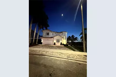 6801 NW 113th Ct, Doral, FL 33178 - Photo 2