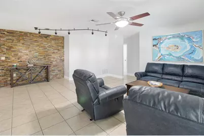 20121 SW 79th Ave, Cutler Bay, FL 33189 - Photo 4