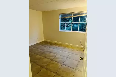 6115 NW 186th St #202, Hialeah, FL 33015 - Photo 14