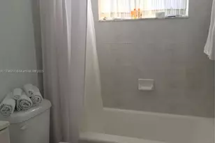 7435 Harding Ave, Miami Beach, FL 33141 - Photo 18