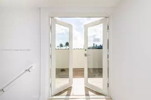 820 NE 7th St, Fort Lauderdale, FL 33304 - Photo 12