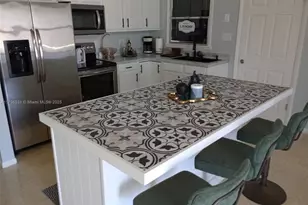 368 Tihami Rd, Other City - In The State Of Florida, FL 34293 - Photo 2