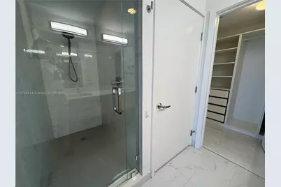 16385 Biscayne Blvd #1806 +1 parking, North Miami Beach, FL 33160 - Photo 10