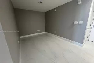 16385 Biscayne Blvd, North Miami Beach, FL 33160 - Photo 14