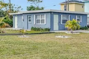 407 NW 11th Ave, Boynton Beach, FL 33435 - Photo 1