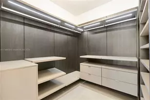 100 South Pointe Dr, Miami Beach, FL 33139 - Photo 18