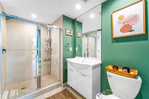 465 E Brickell Ave, Miami, FL 33131 - Photo 18