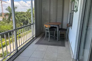 400 Diplomat Pkwy, Hallandale Beach, FL 33009 - Photo 6