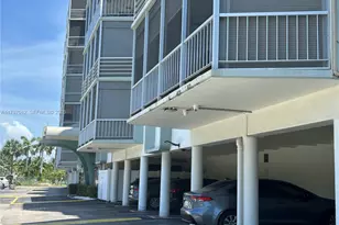 400 Diplomat Pkwy, Hallandale Beach, FL 33009 - Photo 34