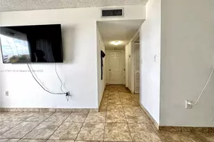 8145 NW 7th St, Miami, FL 33126 - Photo 6