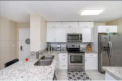 19999 E Country Club Dr #1202, Aventura, FL 33180 - Photo 6