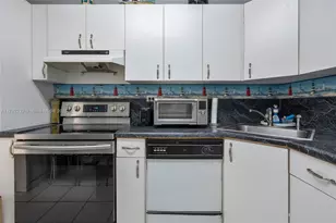 5601 Collins Ave, Miami Beach, FL 33140 - Photo 20