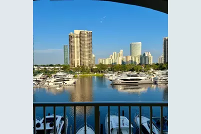 19877 E Country Club Dr #3606, Aventura, FL 33180 - Photo 1