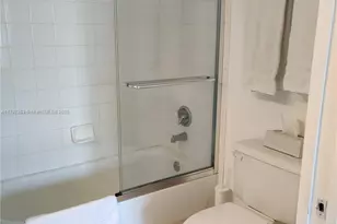 19877 E Country Club Dr, Aventura, FL 33180 - Photo 20