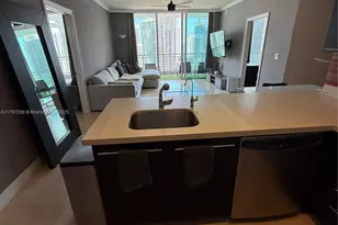 90 SW 3rd St, Miami, FL 33130 - Photo 14