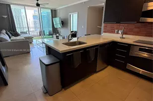 90 SW 3rd St, Miami, FL 33130 - Photo 8