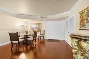 6423 Collins Ave, Miami Beach, FL 33141 - Photo 14