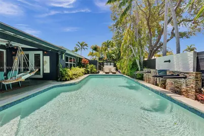 2213 NE 17th Ave, Wilton Manors, FL 33305 - Photo 16