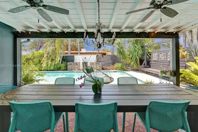 2213 NE 17th Ave, Wilton Manors, FL 33305 - Photo 14