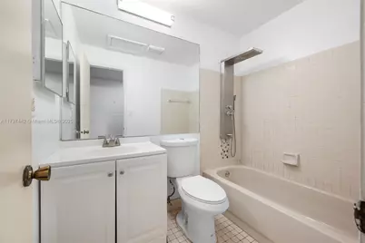 933 NE 199th St #207, Miami, FL 33179 - Photo 12