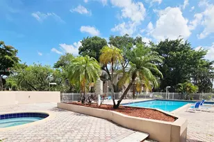 2151 NW 96th Terrace, Pembroke Pines, FL 33024 - Photo 12