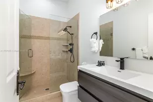 1309 Middle River Dr, Fort Lauderdale, FL 33304 - Photo 24