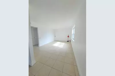 1006 10th St #2, West Palm Beach, FL 33401 - Photo 4