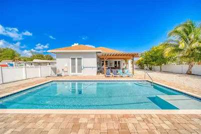 207 SW 11th St, Dania Beach, FL 33004 - Photo 4
