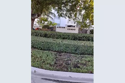 1075 93rd St #404, Bay Harbor Islands, FL 33154 - Photo 14