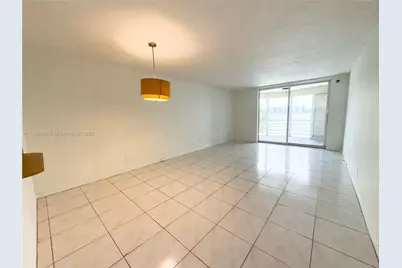 1100 NE 191st St #25E, Miami, FL 33179 - Photo 4