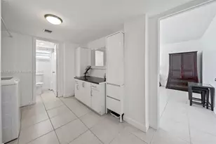 2751 S Ocean Dr, Hollywood, FL 33019 - Photo 6