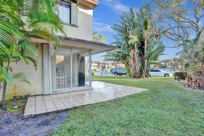 1233 Hampton Blvd, North Lauderdale, FL 33068 - Photo 28