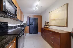 3001 S Ocean Dr, Hollywood, FL 33019 - Photo 8