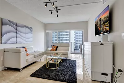 1980 S Ocean Dr #7J, Hallandale Beach, FL 33009 - Photo 2