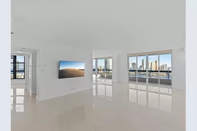 3530 Mystic Pointe Dr #3310 (LPH10), Aventura, FL 33180 - Photo 4