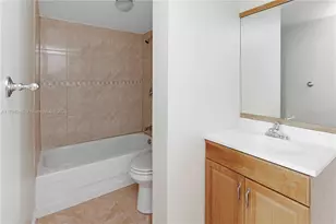 8360 Sands Point Blvd, Tamarac, FL 33321 - Photo 18