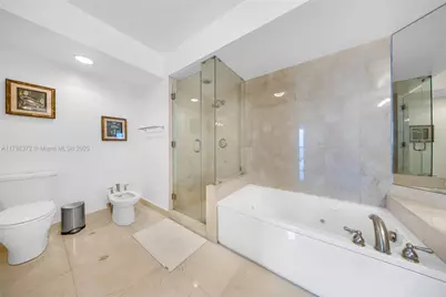 6365 Collins Ave #3202, Miami Beach, FL 33141 - Photo 26
